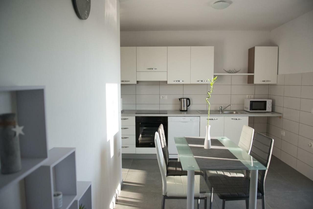 Apartma Rene Portoroz Luaran gambar