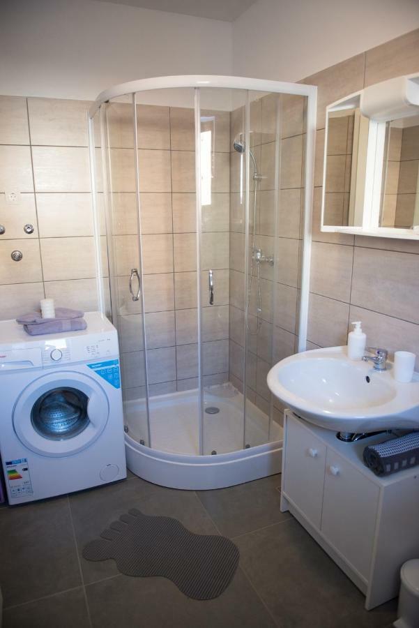 Apartma Rene Portoroz Luaran gambar